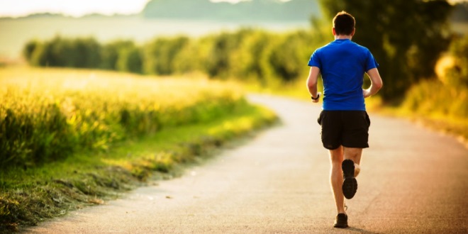 Tips Memilih Sepatu Running Pria yang Perlu Diperhatikan agar Sesuai Kebutuhan