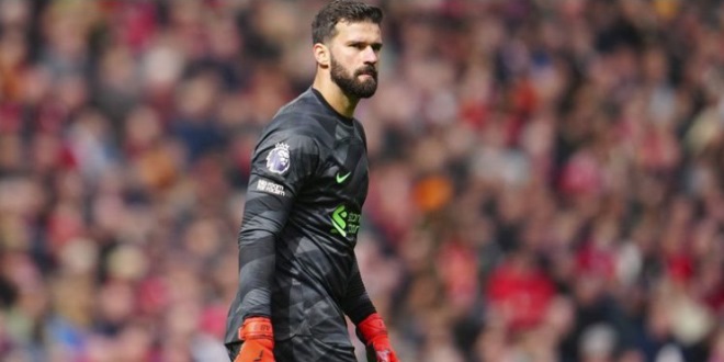 Game Changing Gloves, The World's Best Goalkeepers Ranked