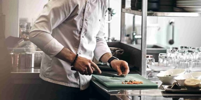 Inilah Tips Belajar Menjadi Chef Jago Masak yang Perlu Kamu Ketahui