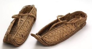 Sejarah dan Filosofi Sepatu Dari Pelindung Kaki Hingga Simbol Gaya Hidup