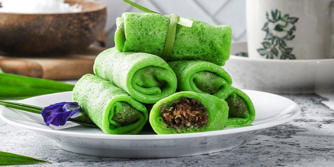 Menjelajahi Rasa Kuih Ketayap yang Manis, Gurih, dan Bikin Kamu Susah Berhenti Ngemil